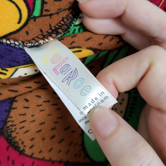 Lularoe Colored Kiwi Leggings (MAKE AN OFFER) - Picture 5 of 8